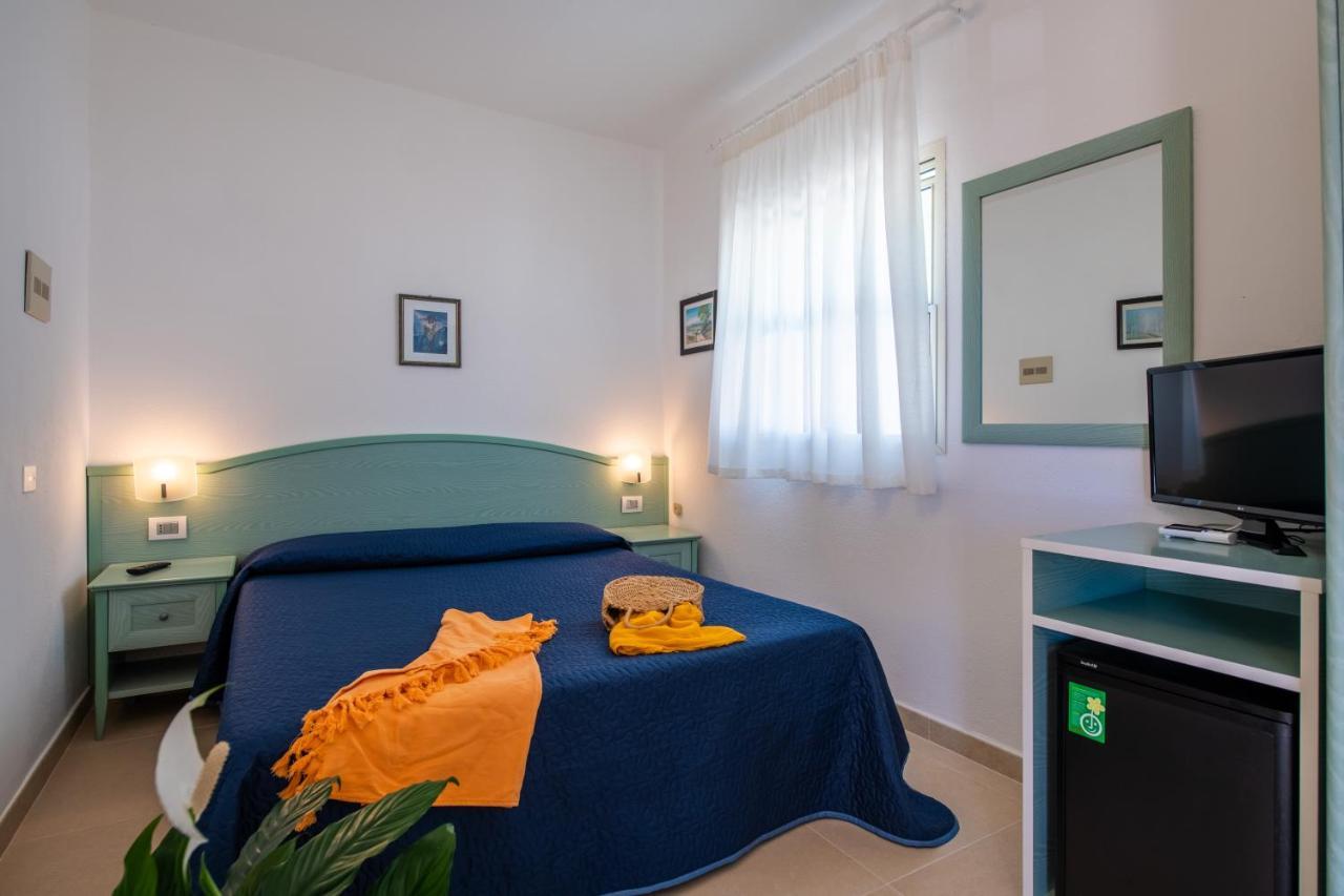 Albergo Villa A Mare 페스키치 외부 사진